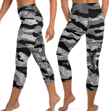 Fit Bitch - Yoga Capris - Camo