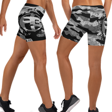 Fit Bitch - Shorts - Camo